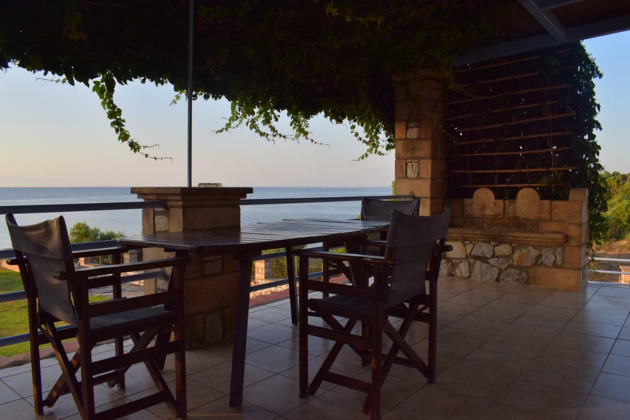 Alexandros Seaside Family Apartments & Villas - Paradise, 7' From Petalidi Kalamaki  외부 사진